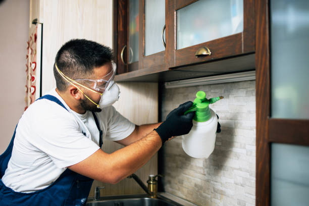 Best Exterminator Services  in Heathcote, NJ